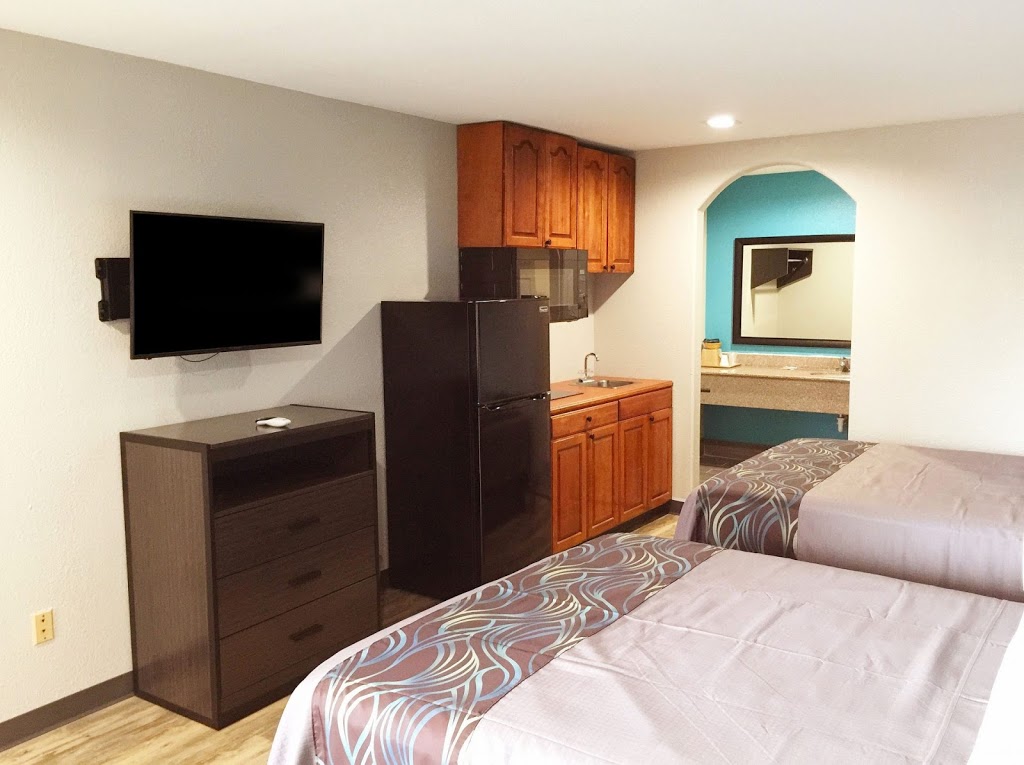 Americas Best Value Inn & Suites Mont Belvieu Houston | 9111 TX-146, Baytown, TX 77523, USA | Phone: (281) 385-1300