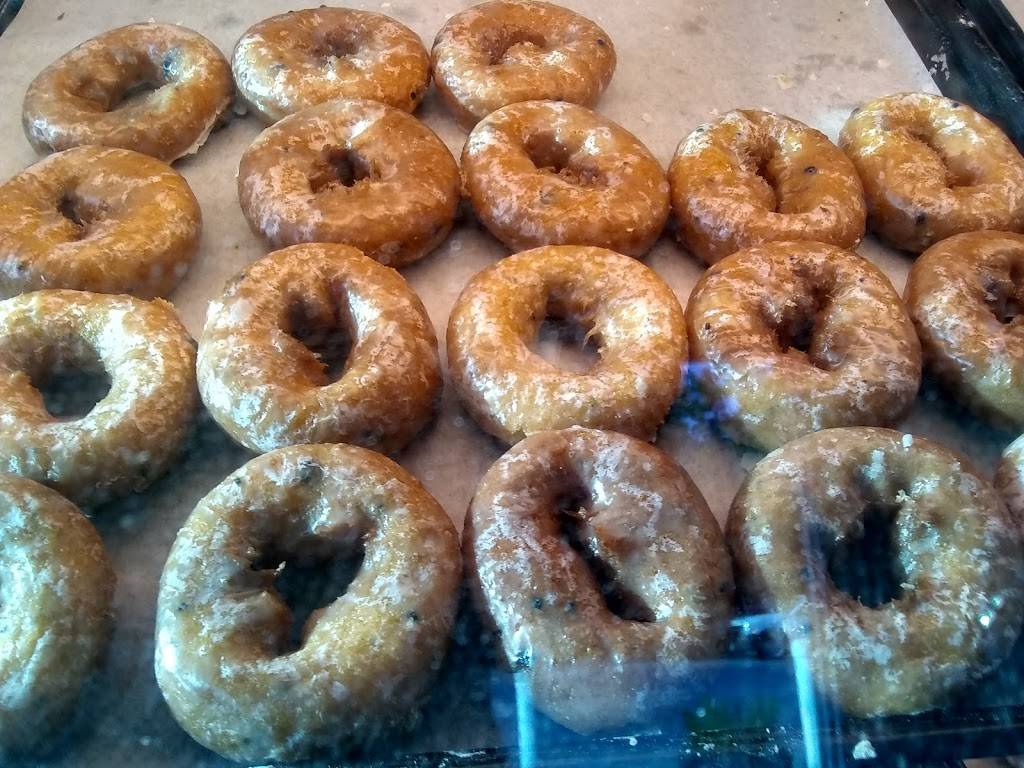 Eddies Southtown Donuts | 4701 S Kingshighway Blvd, St. Louis, MO 63109, USA | Phone: (314) 832-1200