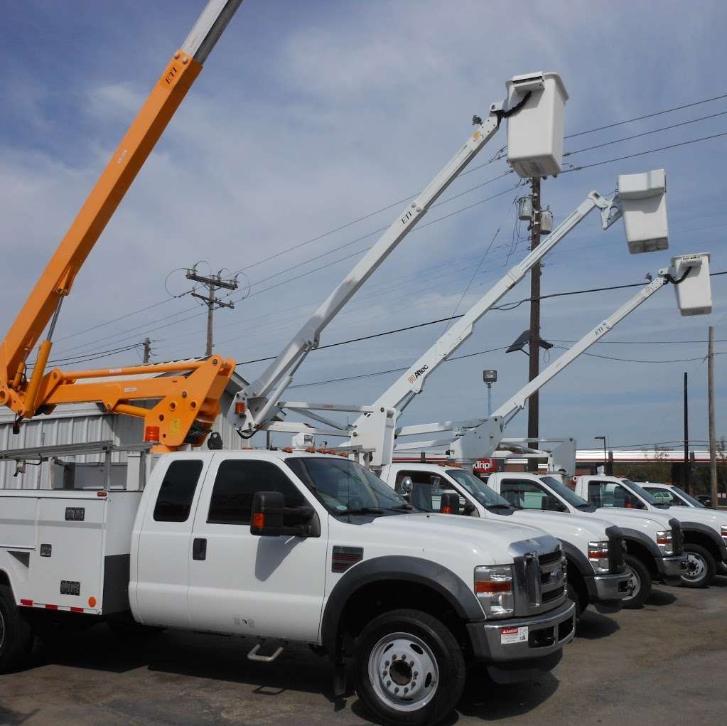 Dallas Utility Trucks LLC | 1531 E Irving Blvd, Irving, TX 75060, USA | Phone: (469) 426-9545