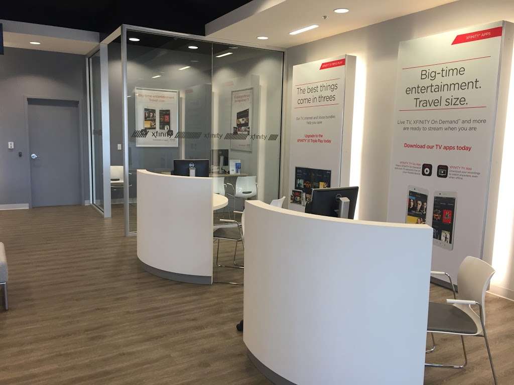 Xfinity Store by Comcast | 62 Second Ave, Burlington, MA 01803, USA | Phone: (781) 365-1692