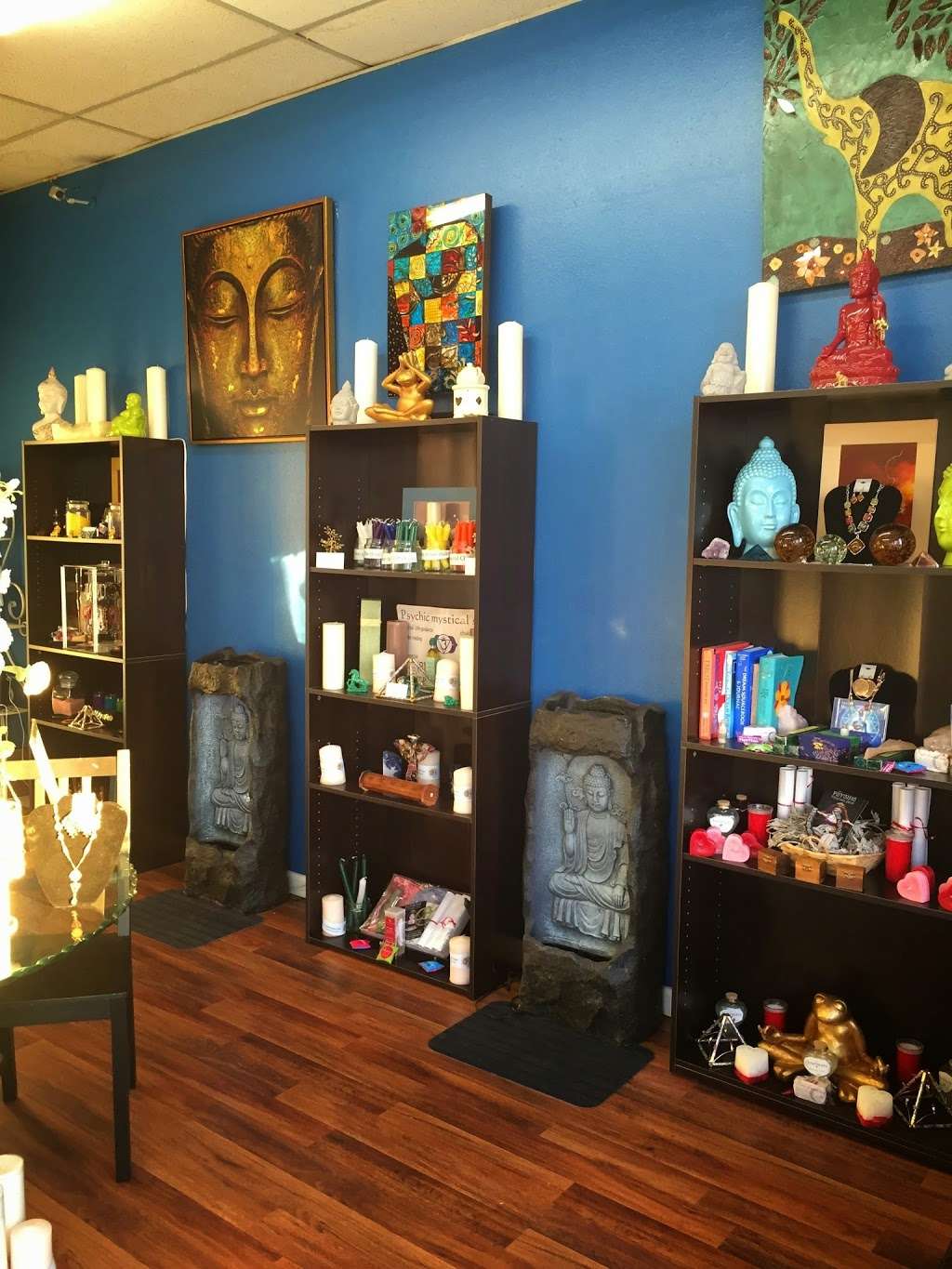 California Psychic Mystical Shop | 2424 W Magnolia Blvd, Burbank, CA 91506, USA | Phone: (818) 238-0089