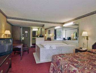 Howard Johnson by Wyndham North Plainfield | 1025 US-22, North Plainfield, NJ 07060, USA | Phone: (908) 753-6500