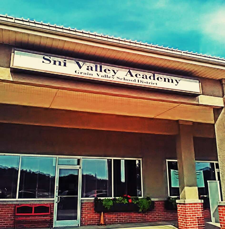 Sni Valley Academy | SW Eagles Pkwy, Grain Valley, MO 64029, USA