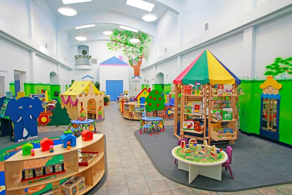 Creative World School - River Walk | 201 River Walk Pkwy, Chesapeake, VA 23320 | Phone: (757) 410-5671