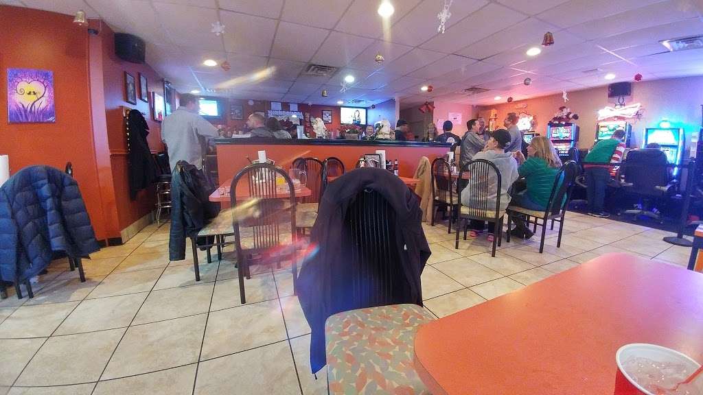 Jen Gs Pizza and Pub | 38170 N Sheridan Rd, Beach Park, IL 60087, USA | Phone: (847) 672-9000