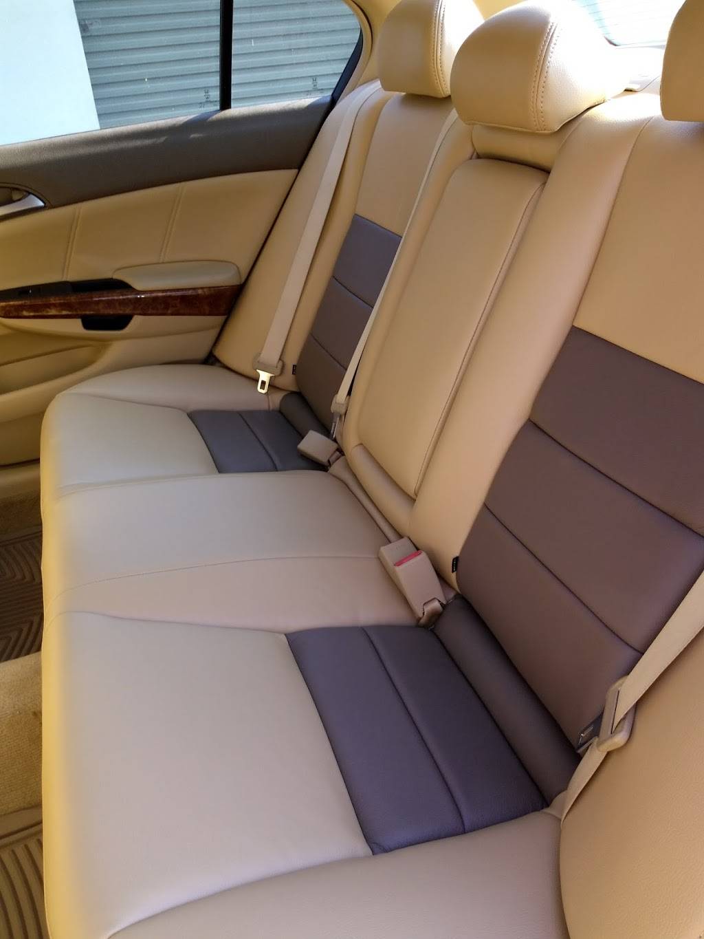 Gommes Auto Upholstery & Convertible Tops & Sunroof repair | 2755 N Banana River Dr # 4, Merritt Island, FL 32952, USA | Phone: (321) 452-5125