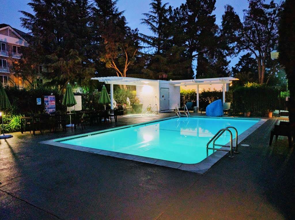 Hotel Avante | 860 E El Camino Real, Mountain View, CA 94040, USA | Phone: (650) 940-1000