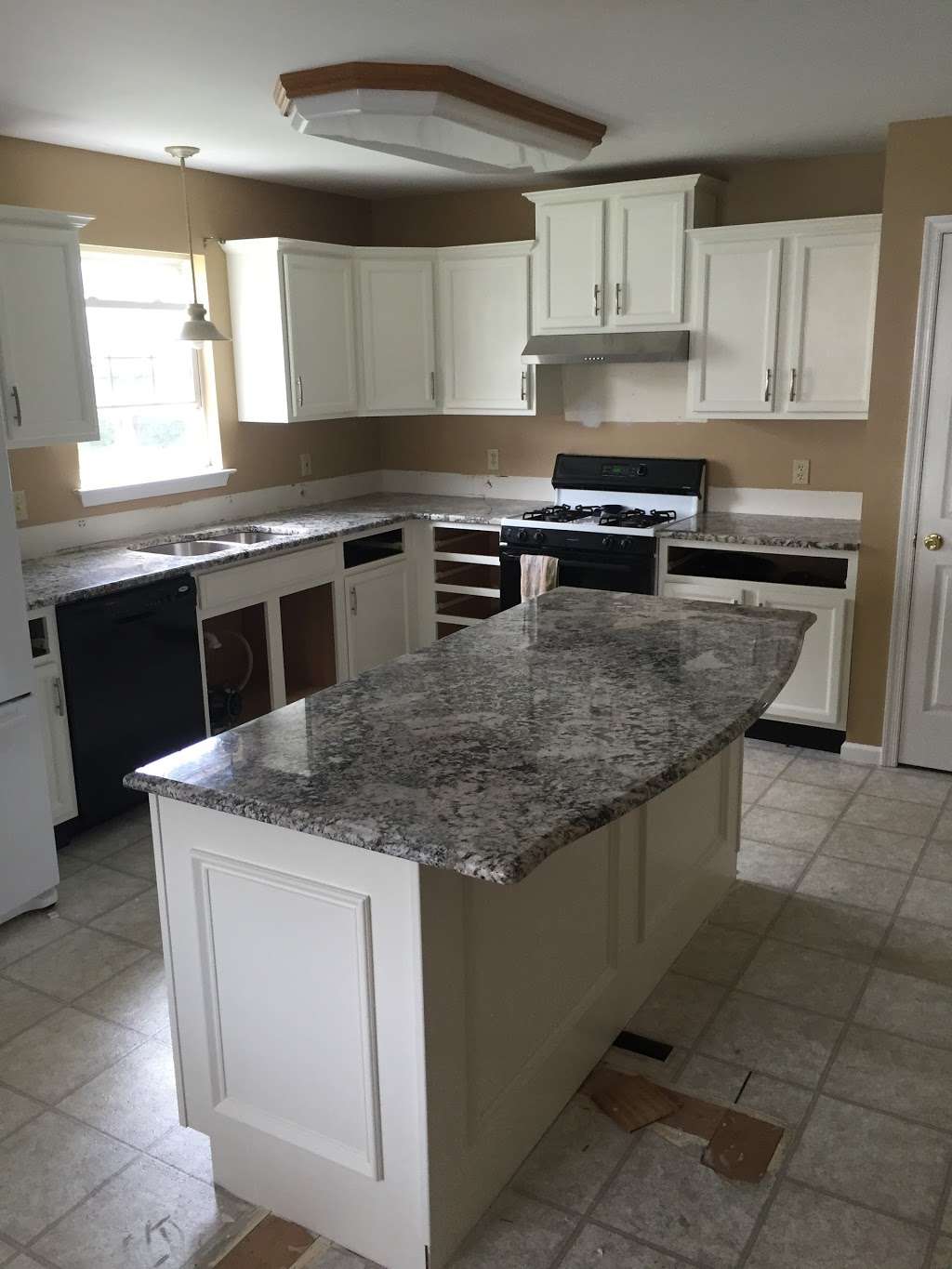 Rome Granite Kitchen & Bath Designs | 460 Allentown Dr, Allentown, PA 18109 | Phone: (610) 841-7767