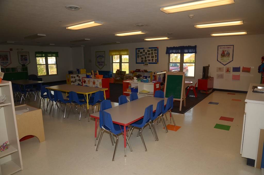 Fort Wayne KinderCare | 2008 E Dupont Rd, Fort Wayne, IN 46825, USA | Phone: (260) 755-2905