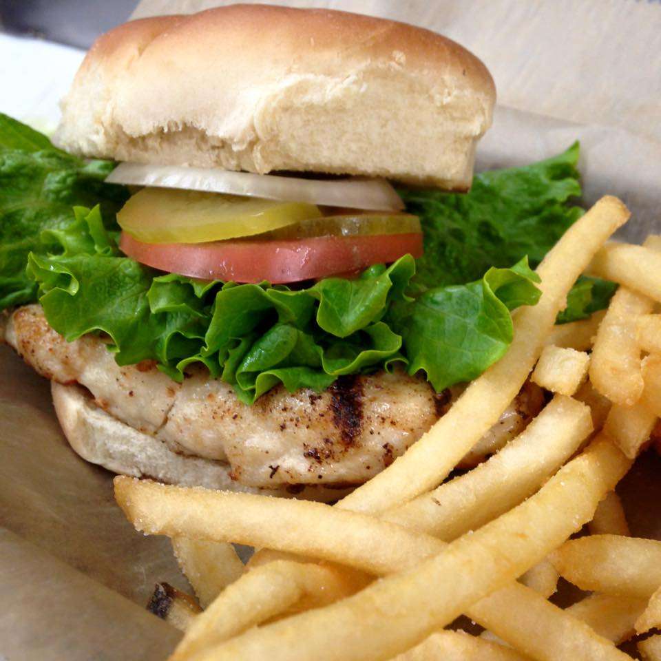Clydes Burger Cafe | 106 E Montgomery St, Francesville, IN 47946, USA | Phone: (219) 204-8020