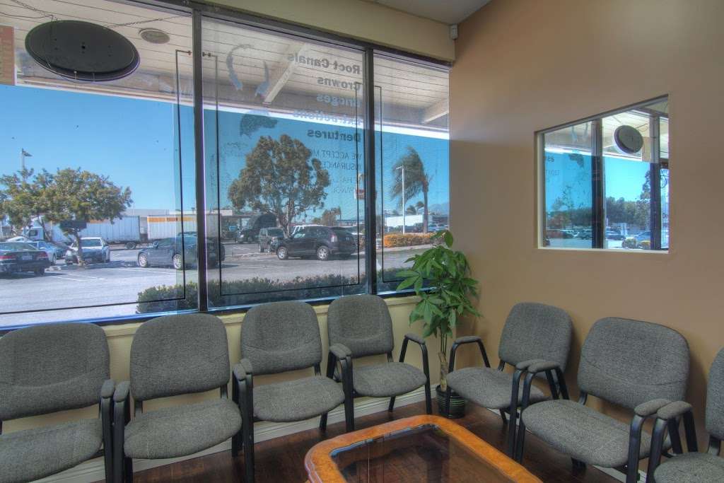 Fontana Dental Clinic | 16989 Valley Blvd B, Fontana, CA 92335, USA | Phone: (909) 829-3535