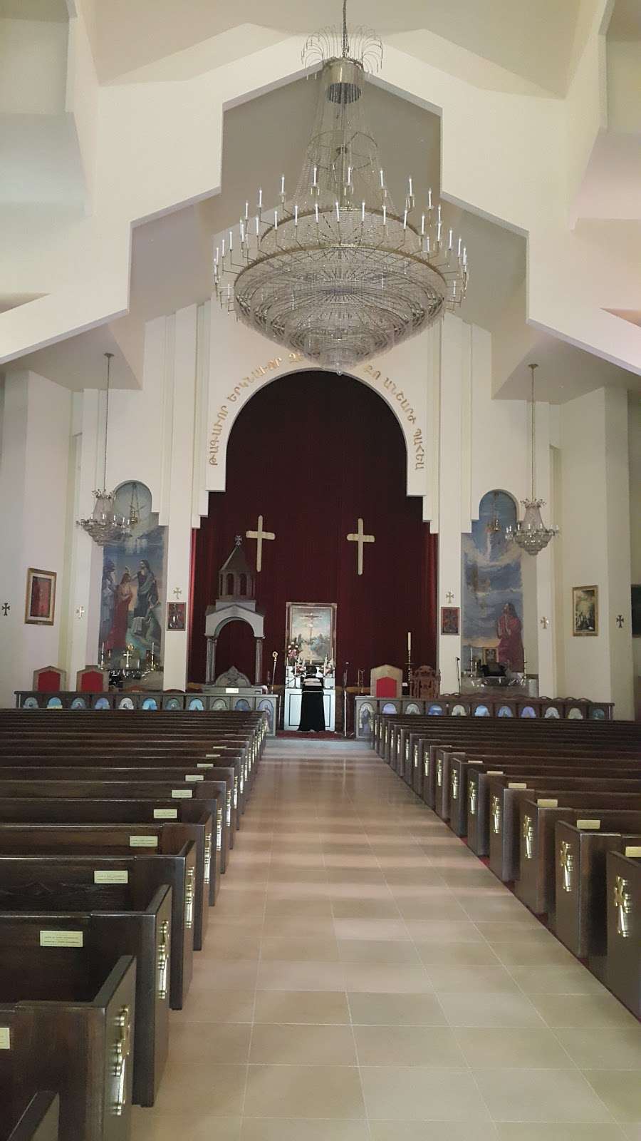Holly Cross Armenian Apostolic Cathedral | 900 Lincoln Ave., Montebello, CA 90640, USA | Phone: (323) 727-1113