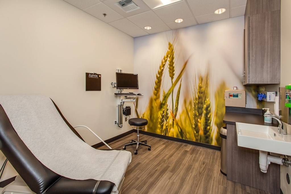 Sutter Walk-In Care Elk Grove | 4810 Elk Grove Blvd #180, Elk Grove, CA 95758, USA | Phone: (800) 972-5547