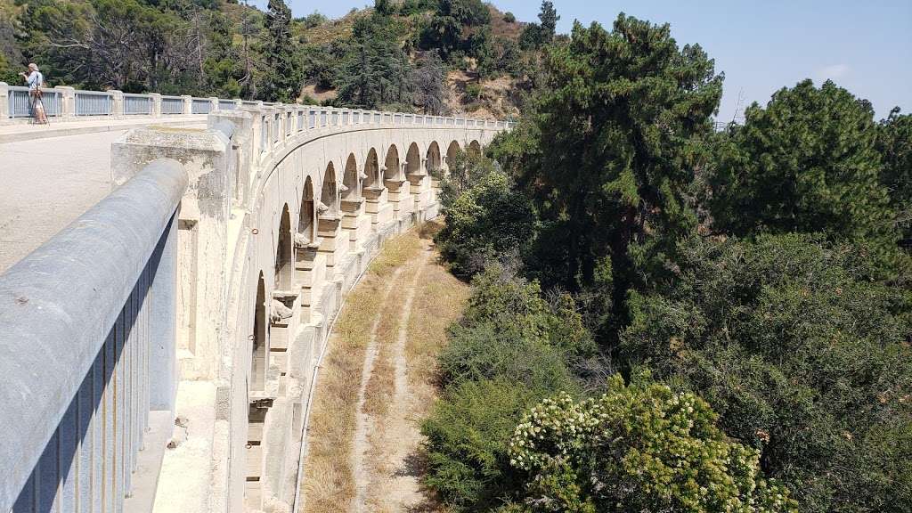 Lake Hollywood North Gate | Unnamed Road, Los Angeles, CA 90068, USA