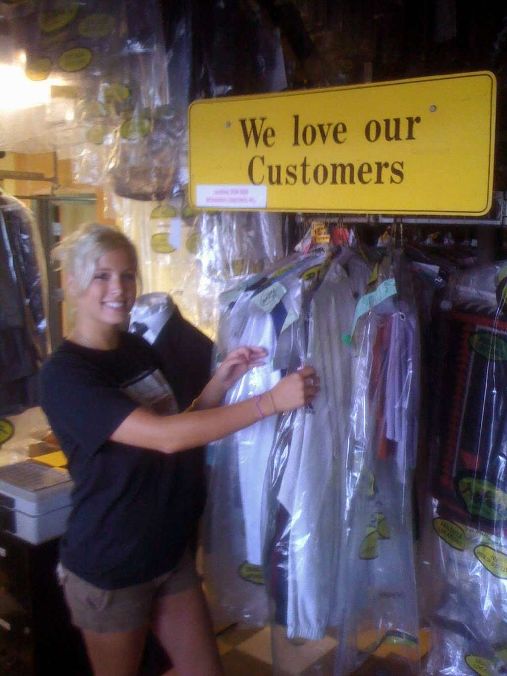 Parkway Dry Cleaners | 2924 Conestoga Rd, Glenmoore, PA 19343, USA | Phone: (610) 458-8711
