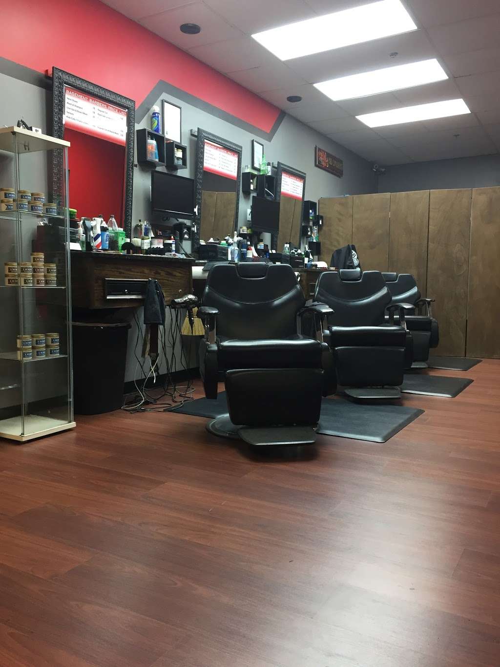 Basement Barbers | 170 N Main St, Middleton, MA 01949, USA | Phone: (978) 539-8440