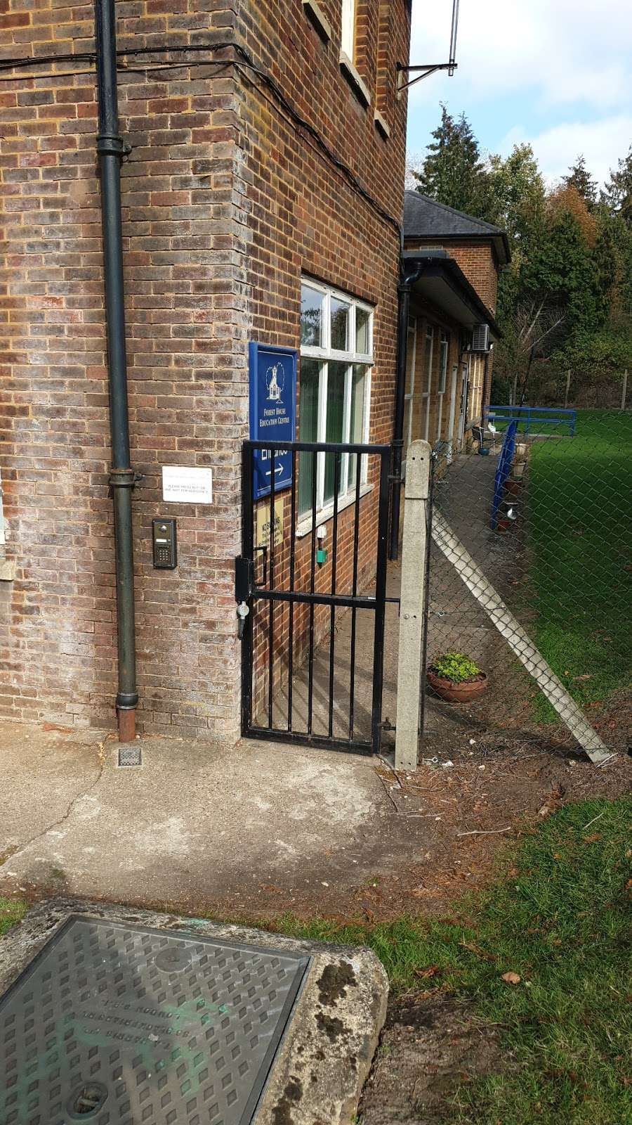 National Autistic Society - Radlett Lodge School | Harper Lane, Radlett, Hertfordshire, WD7 9HW, Radlett WD7 9HW, UK | Phone: 01923 854922