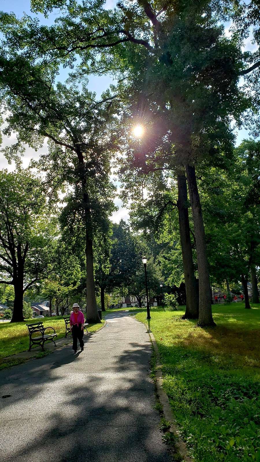 Bowne Park | 29th Ave. & 157th St, Flushing, NY 11354, USA | Phone: (212) 639-9675