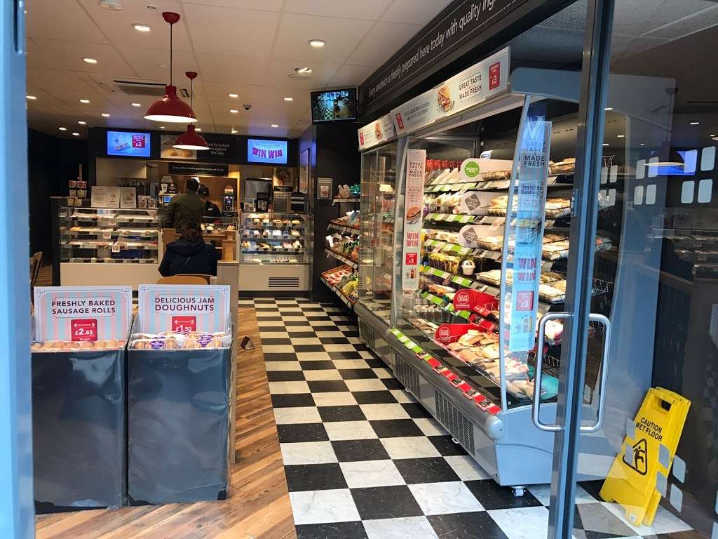 Greggs Caterham | Unit 28, Church Walk Shopping Centre Church Walk, Caterham CR3 6RT, UK | Phone: 01883 342690