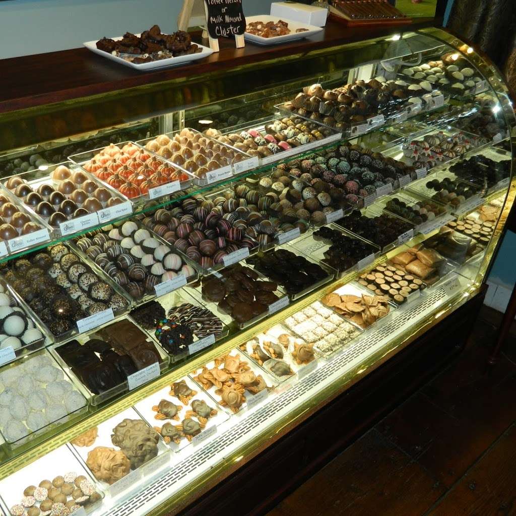 The Candy Store of Harding | 1007 Mt Kemble Ave, Morristown, NJ 07960, USA | Phone: (973) 425-9600