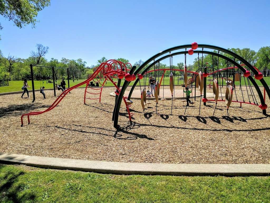 Lake Highlands Park | 9500 E Lake Highlands Dr, Dallas, TX 75218, USA | Phone: (214) 670-4100