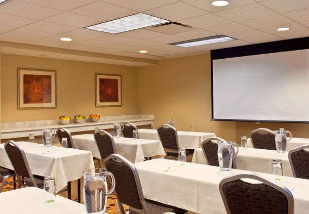 Courtyard by Marriott Newburgh Stewart Airport | 4 Governor Dr, Newburgh, NY 12550, USA | Phone: (845) 567-4800