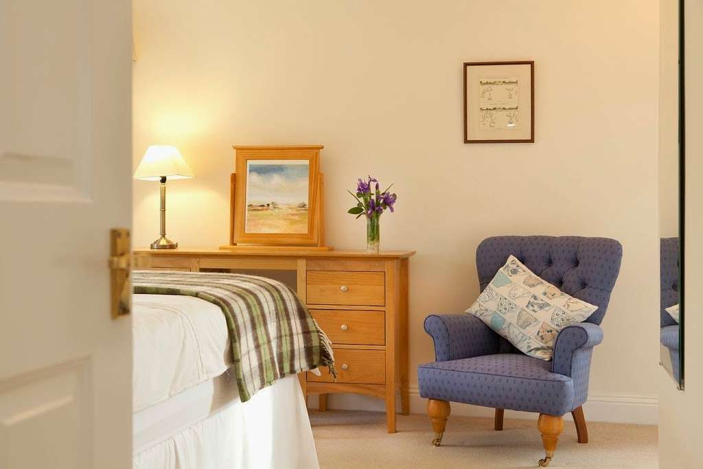 The Old Joinery Bed & Breakfast in Capel | 110 The St, Capel, Dorking RH5 5JY, UK | Phone: 01306 711170