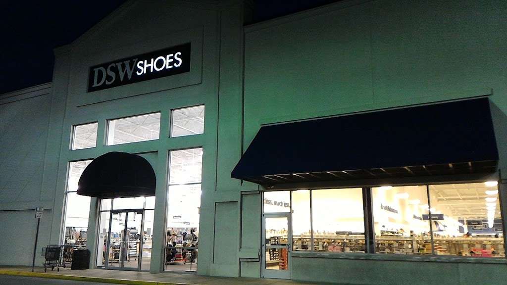 DSW Designer Shoe Warehouse | 400 S State Rd, Springfield, PA 19064, USA | Phone: (610) 690-7313