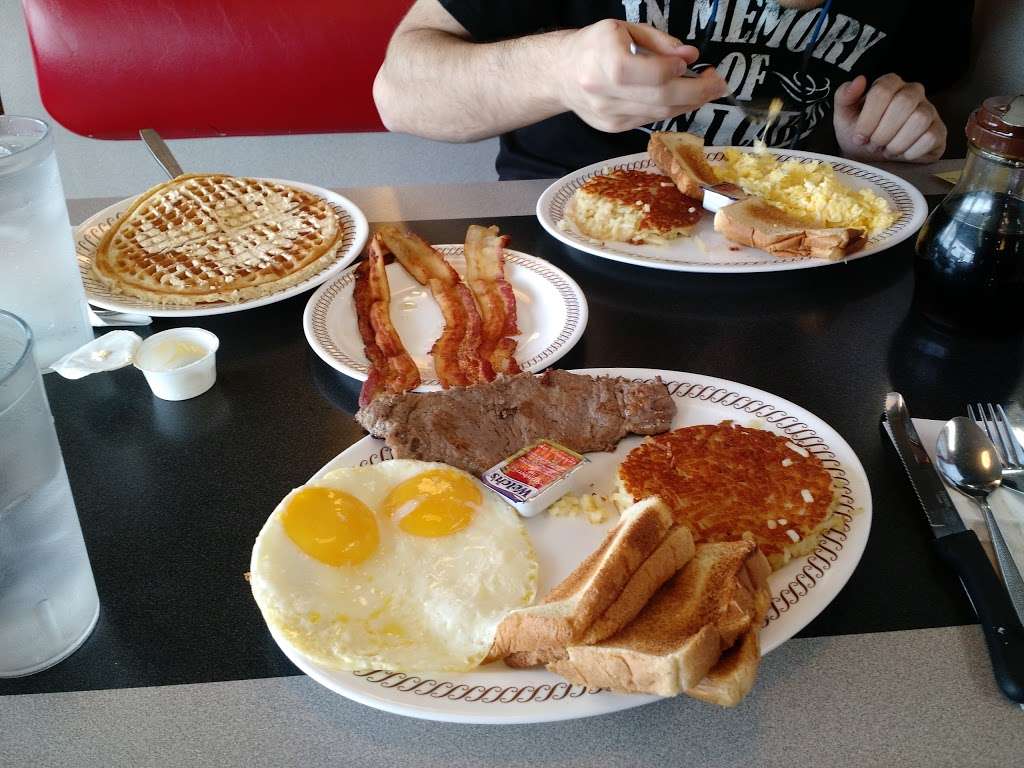 Waffle House | 9750 NW Prairie View Rd, Kansas City, MO 64151, USA | Phone: (816) 891-6545