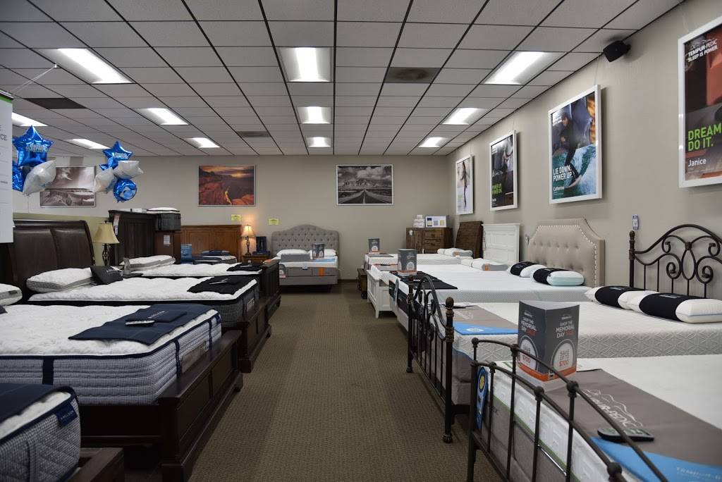 Mancinis Sleepworld Laurel Heights | 2950 Geary Blvd, San Francisco, CA 94118, USA | Phone: (415) 750-0500