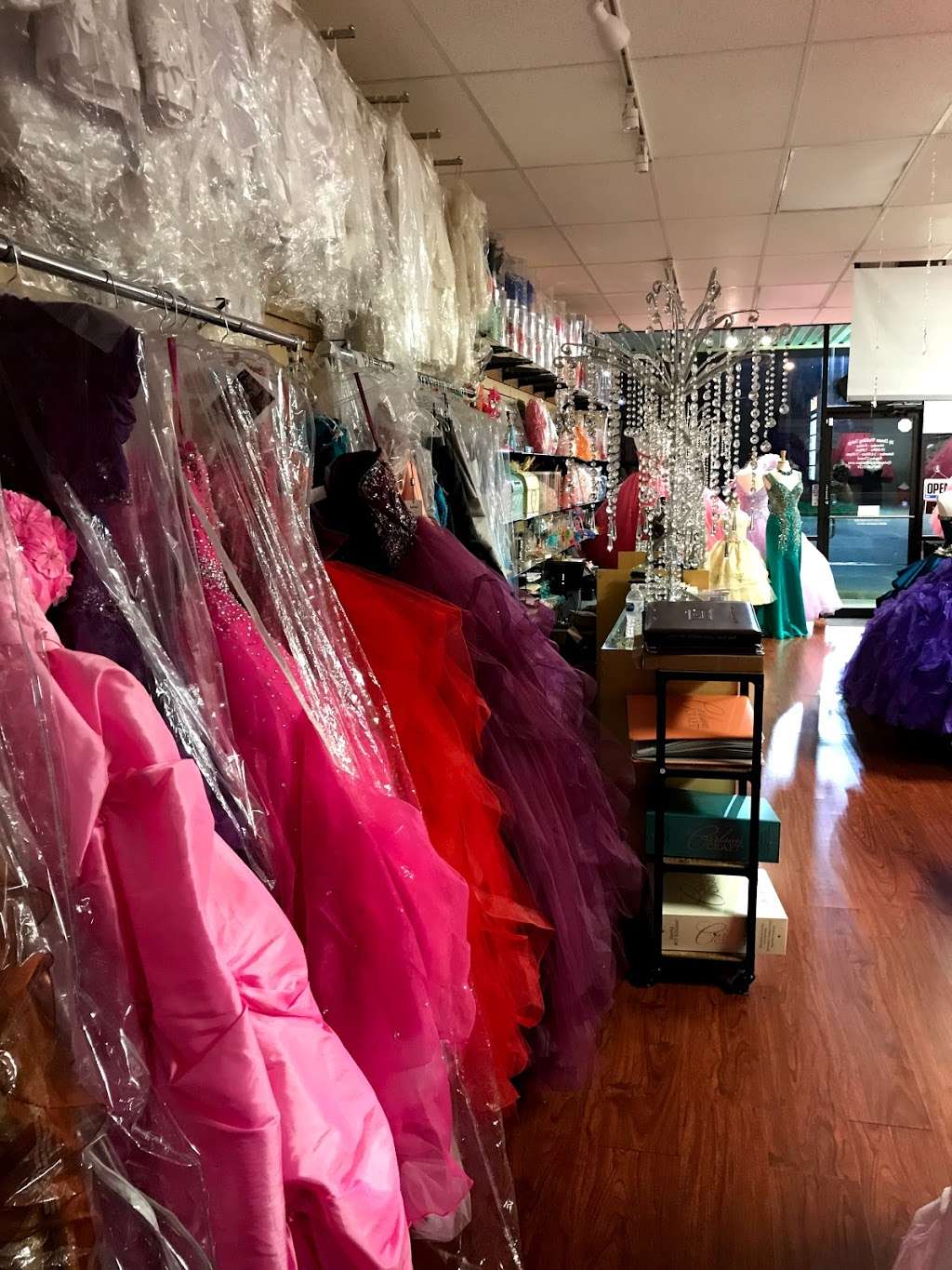 Bridal Quinceañera | 8840 Will Clayton Pkwy suite j, Humble, TX 77338, USA | Phone: (346) 616-5129