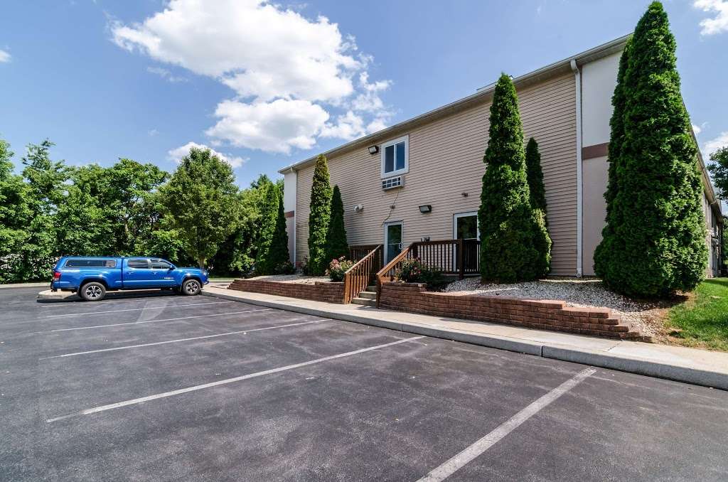 Motel 6 Gordonville | 2959 Lincoln Hwy E, Gordonville, PA 17529, USA | Phone: (717) 687-3880