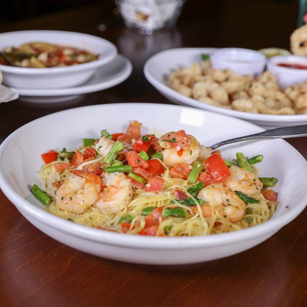 Olive Garden Italian Restaurant | 6050 Youngerman Circle, Orange Park, Jacksonville, FL 32244, USA | Phone: (904) 777-9827