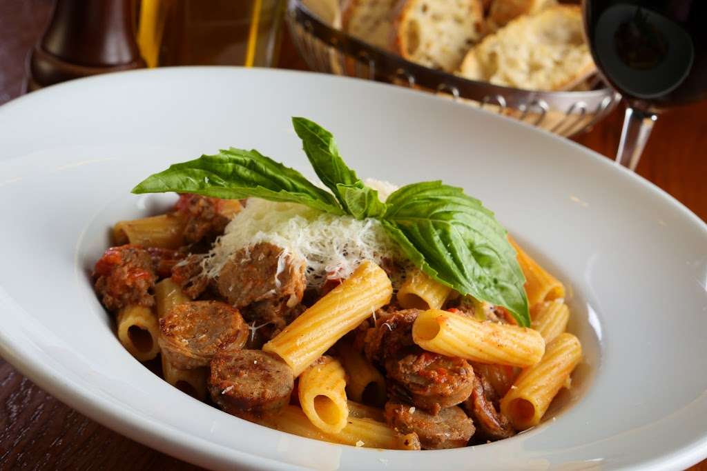 Biaggis Ristorante Italiano | Town Center, 20560 N Rand Rd, Deer Park, IL 60010, USA | Phone: (847) 438-1850