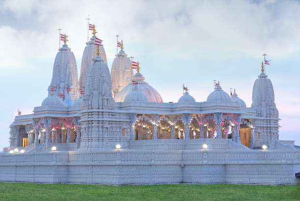 BAPS Shri Swaminarayan Mandir | 1150 Brand Ln, Stafford, TX 77477, USA | Phone: (281) 765-2277