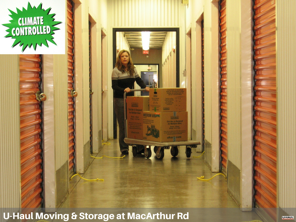 U-Haul Moving & Storage at MacArthur Rd | 3001 MacArthur Rd, Whitehall, PA 18052, USA | Phone: (610) 770-0240