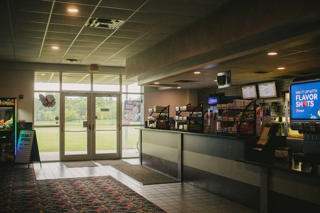 Whitewater Cinemas | 151 Pearson Ln, Whitewater, WI 53190, USA | Phone: (262) 458-2221