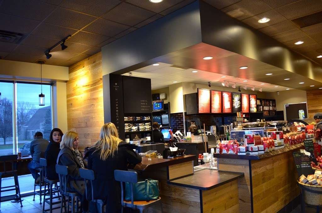 Starbucks | 7315 W 10th St, Indianapolis, IN 46214, USA | Phone: (317) 209-0665