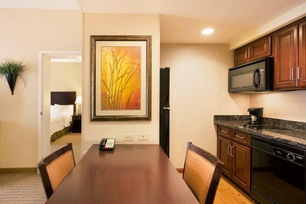 Homewood Suites by Hilton Minneapolis-New Brighton | 1815 Old Hwy 8 NW, New Brighton, MN 55112, USA | Phone: (651) 631-8002