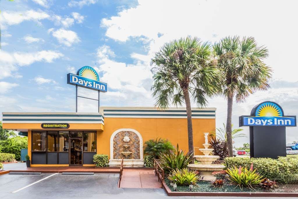 Days Inn Fort Lauderdale-Oakland Park Airport North | 1595 W Oakland Park Blvd, Fort Lauderdale, FL 33311, USA | Phone: (954) 484-9290