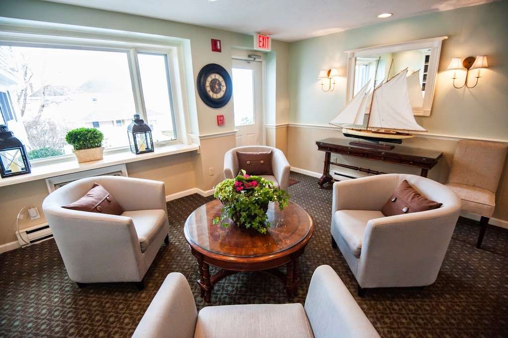 The Inn at Scituate Harbor | 7 Beaver Dam Rd, Scituate, MA 02066, USA | Phone: (781) 545-5550