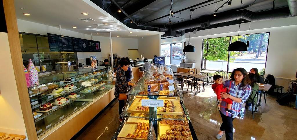 Paris Baguette | 5009 Mowry Ave, Fremont, CA 94538 | Phone: (510) 894-2635