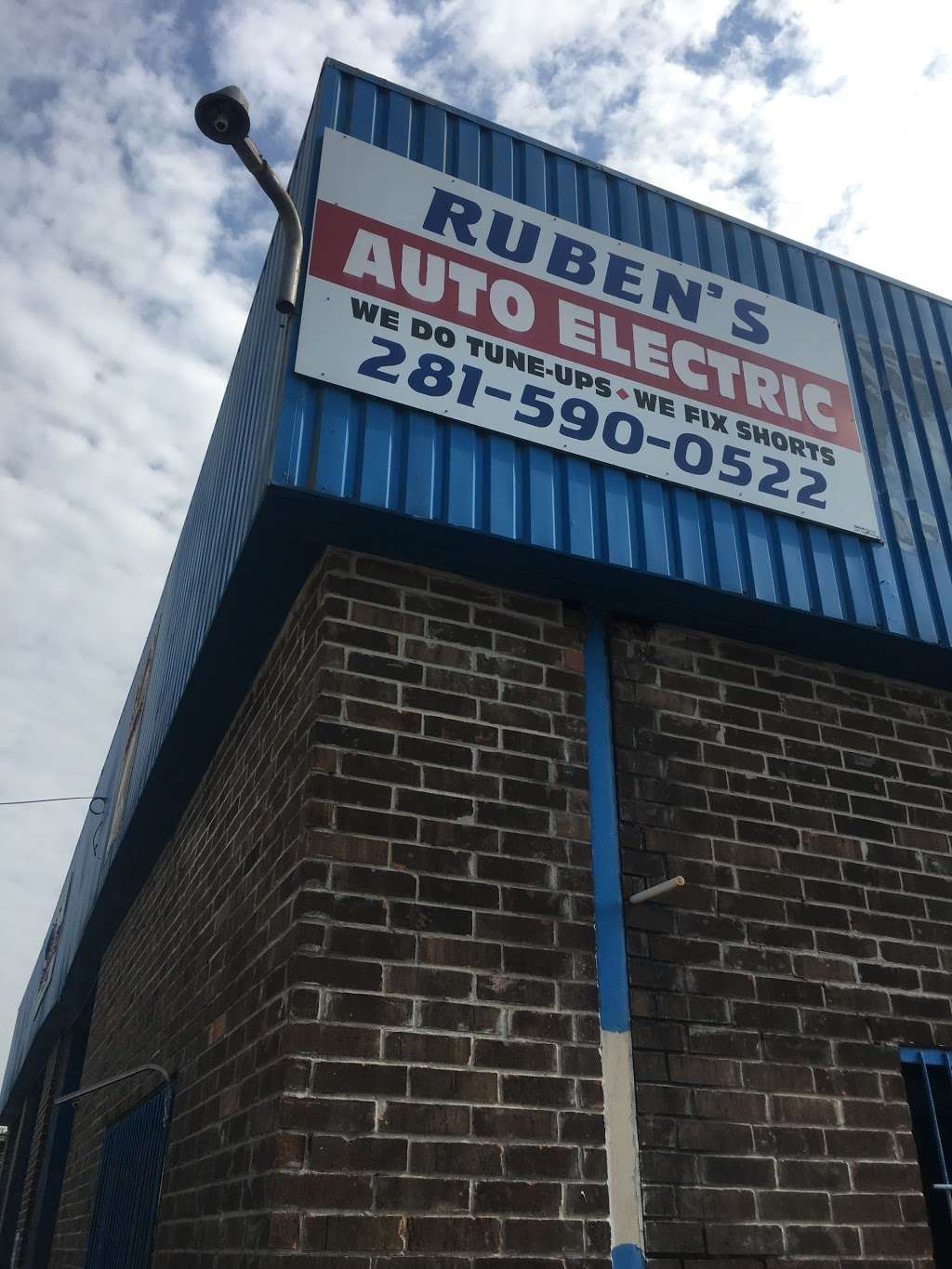 Rubens Auto Repair & AC Service | 906 Aldine Bender Rd, Houston, TX 77032, USA | Phone: (832) 607-0968