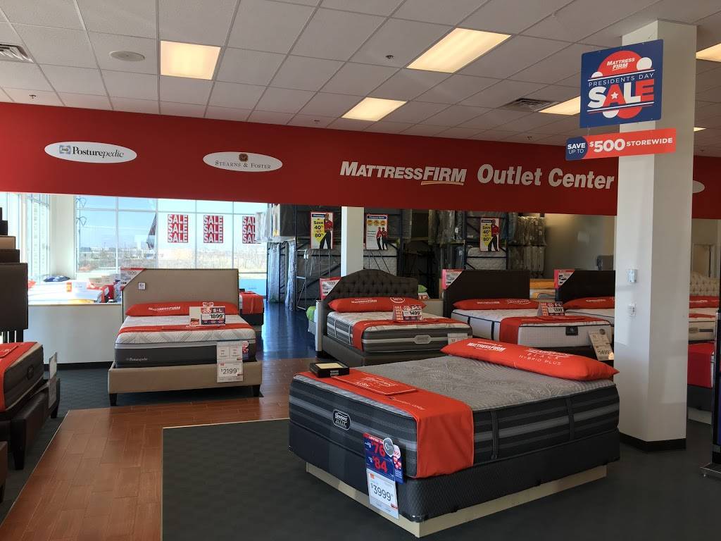 Mattress Firm Clearance | 2511 W Lyndon B Johnson Fwy, Irving, TX 75063, USA | Phone: (972) 506-0711