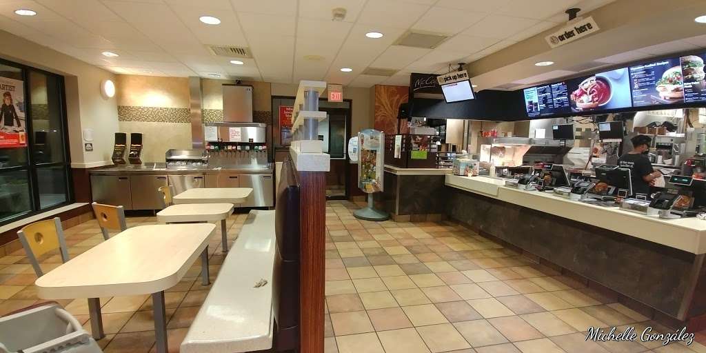 McDonalds | 2707 S Delsea Dr, Vineland, NJ 08360, USA | Phone: (856) 692-9168