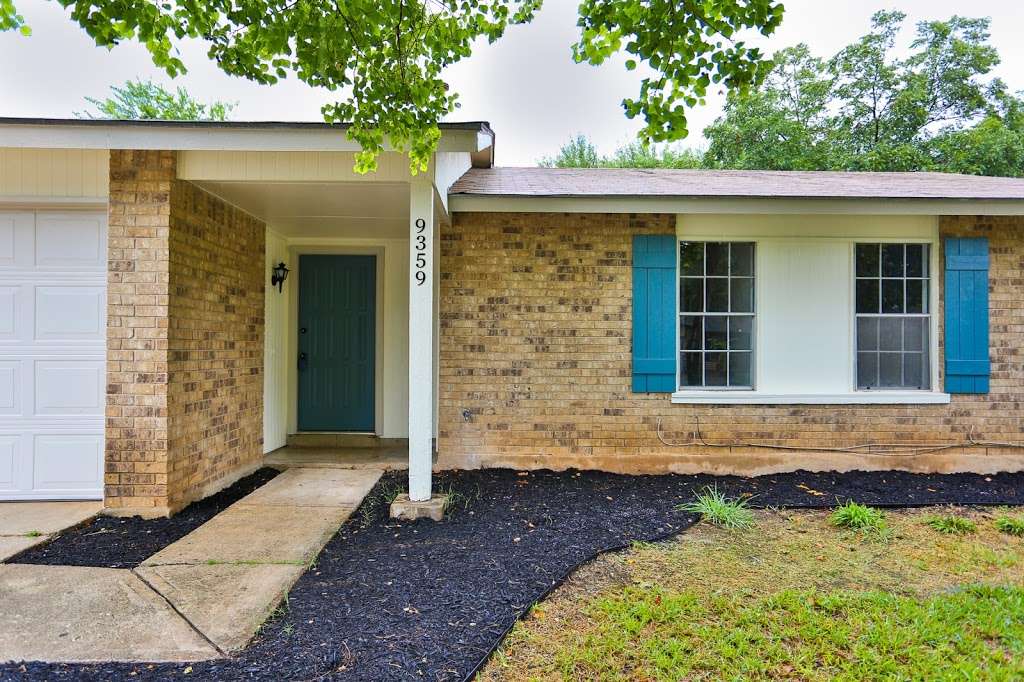 Dillingham & Toone Real Estate | 24075 Alpine Lodge, San Antonio, TX 78258 | Phone: (210) 504-4800