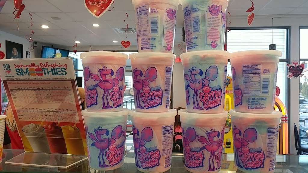 Terrys Old Fashion Ice Cream Shop | 22 Atlantic Ave, Marblehead, MA 01945, USA | Phone: (781) 639-2373