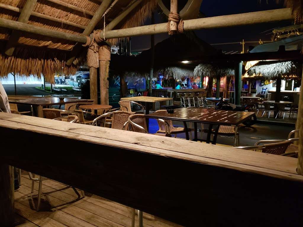 Tiki 52 | 18487 SE Federal Hwy, Jupiter, FL 33469, USA | Phone: (561) 746-3312