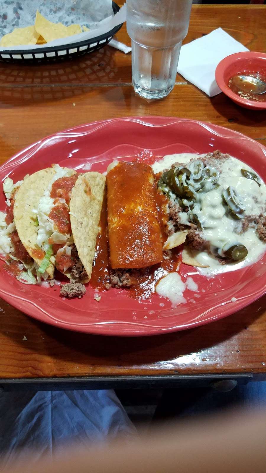 La Mesa Mexican Restaurant | 116 Harvest Dr, Louisburg, KS 66053, USA | Phone: (913) 837-3455