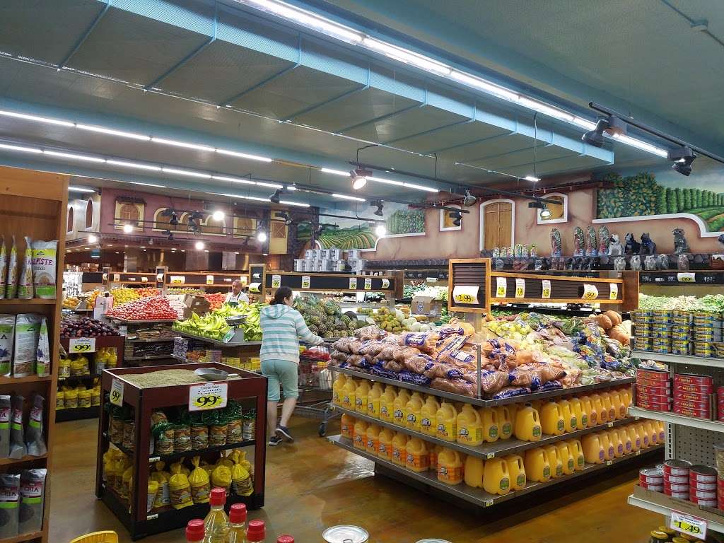 Rio Ranch Market | 9001 Mission Boulevard, Riverside, CA 92509, USA | Phone: (951) 685-2111